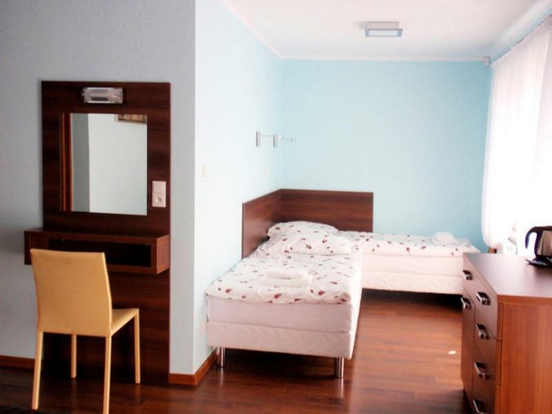 Azzurro Hotel Łukęcin Екстериор снимка
