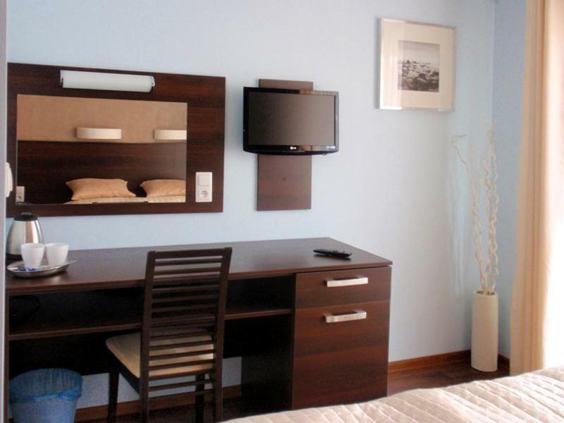 Azzurro Hotel Łukęcin Екстериор снимка